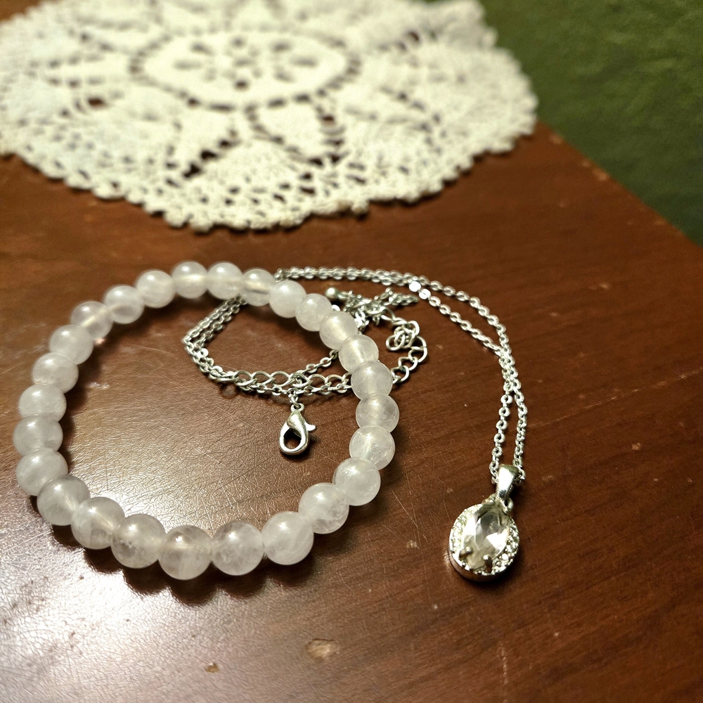 White Beaded Bracelet and Crystal Pendant Necklace Set - Unbranded